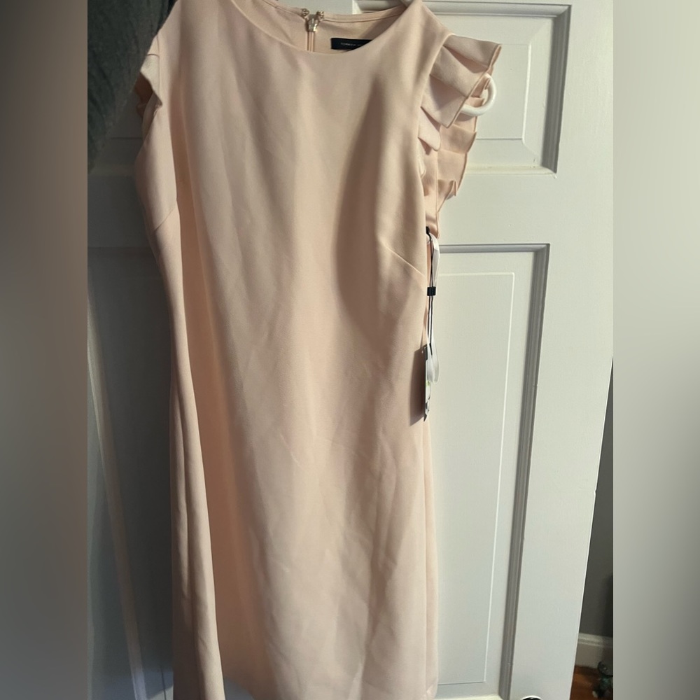 Light pink Tommy Hilfiger size 4 NWT